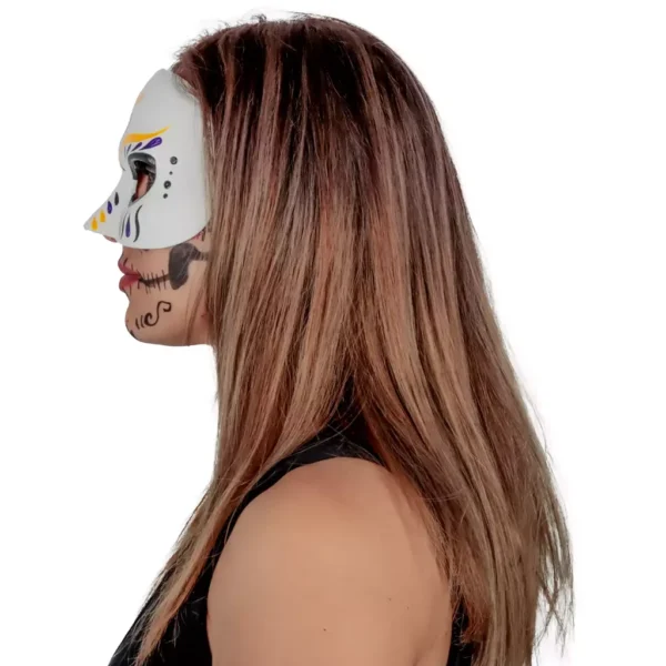 662215 2 Catrina Cuitle