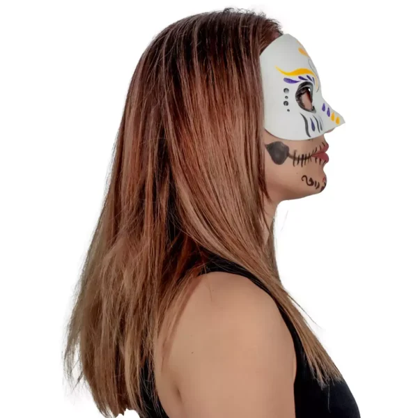 662215 3 Catrina Cuitle