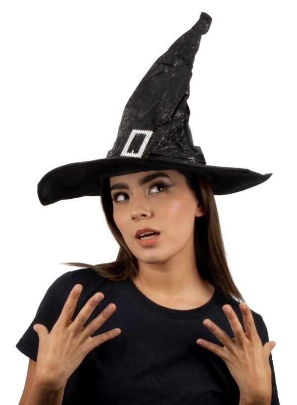 sombrero de bruja negro