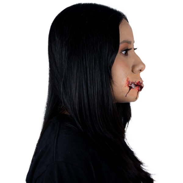 Speachless - Aplicación de Látex Boca Cosida Efecto Horror | Ghoulish Productions