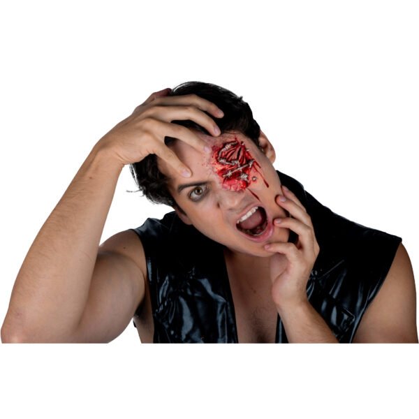 Aplicación de Látex Sewed Eye - Ojo Cosido Profesional Ghoulish Productions
