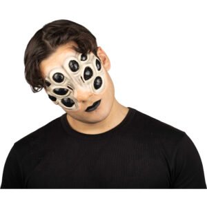 Reptilian Dark eyes