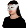 Antifaz Plateado con Plumas