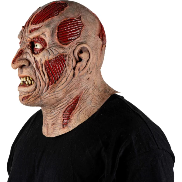 74308 2 Illusive Concepts 93 Freddy