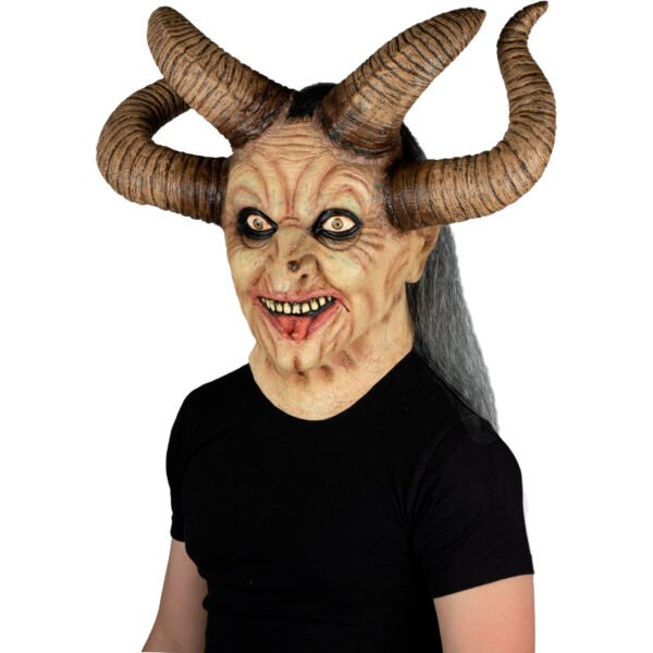 30165_Horned Sorceress (2) Horned Sorceress