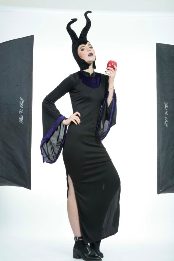 82020_82021_Bewitch (23) Disfraz Bewitch – Vestido Largo Negro de Villana con Tocado de Cuernos y Bastón